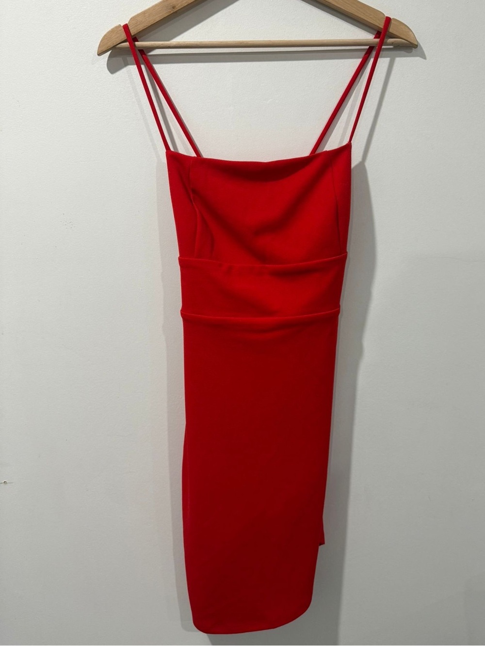 Lulus Red Bodycon Cocktail Dress NWT Size Medium - Picture 2 of 9